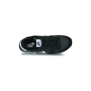 SOLDES TOUT À Nike W NIKE INTERNATIONALIST Couleur Noir / Blanc 18
