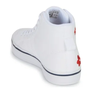 Protections acheteurs Adidas Sportswear BRAVADA 2.0 MID Couleur Blanc / Fleurs 16
